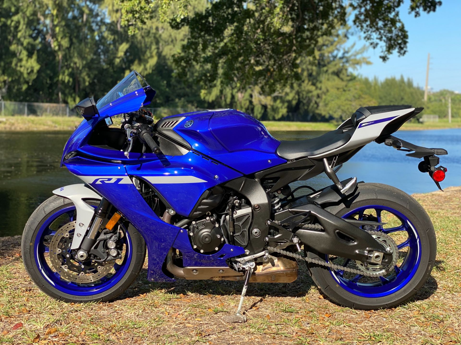 2021 Yamaha YZF-R1 in North Miami Beach, Florida - Photo 17