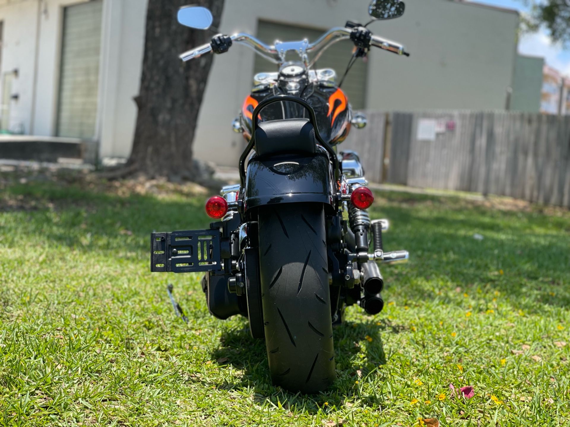 2010 Harley-Davidson Dyna® Wide Glide® in North Miami Beach, Florida - Photo 13