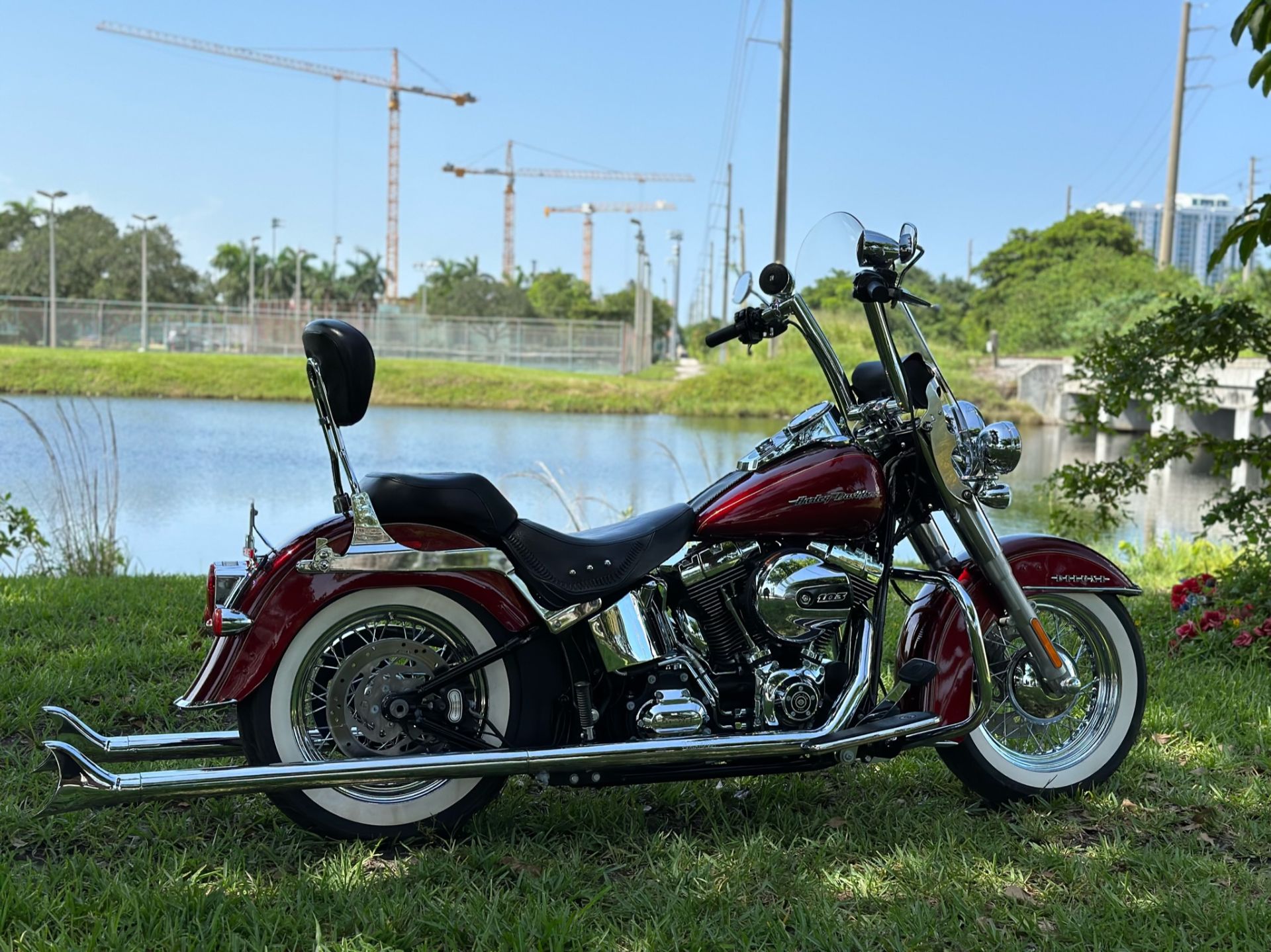 2016 Harley-Davidson Softail® Deluxe in North Miami Beach, Florida - Photo 4