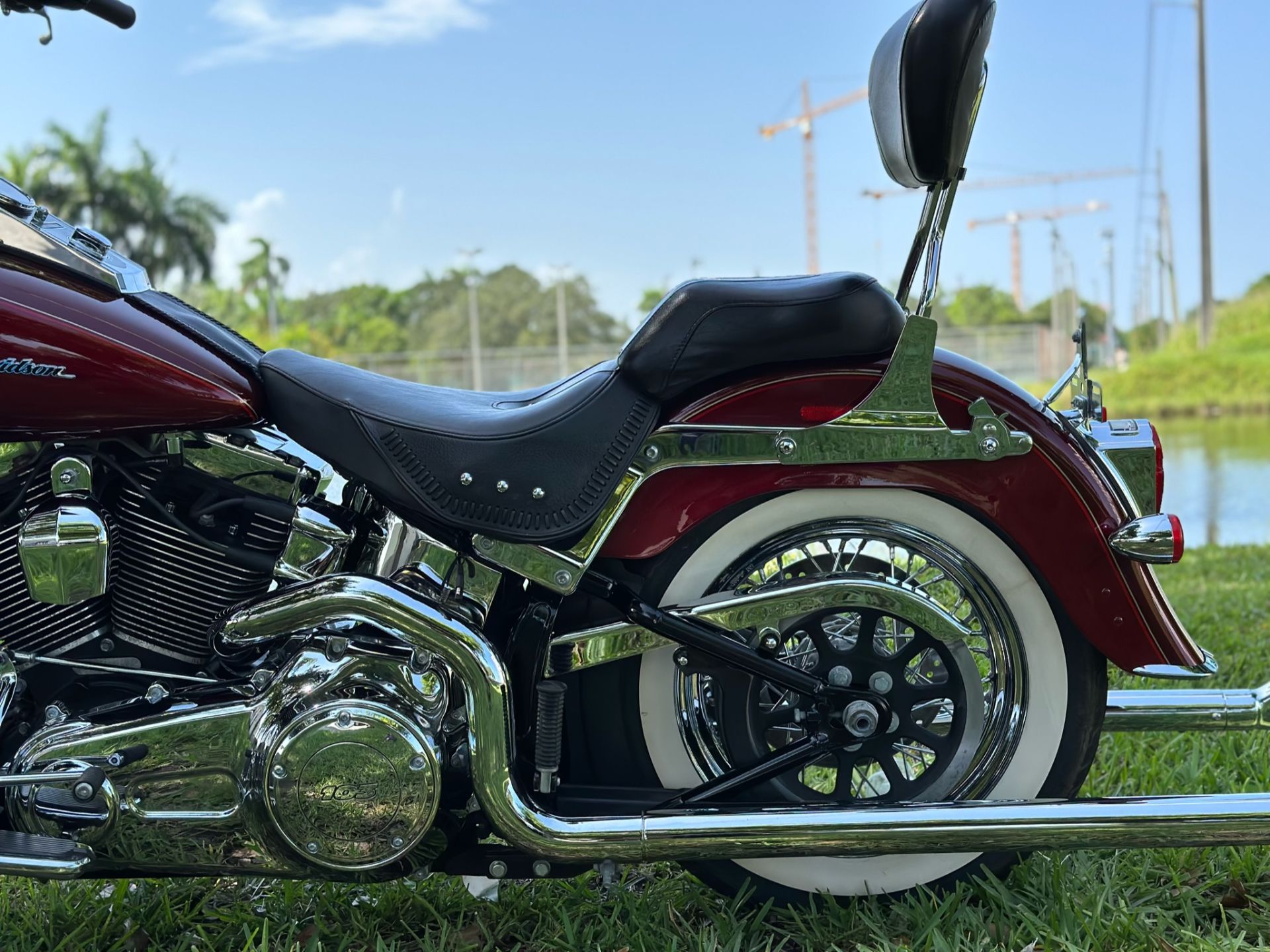 2016 Harley-Davidson Softail® Deluxe in North Miami Beach, Florida - Photo 16