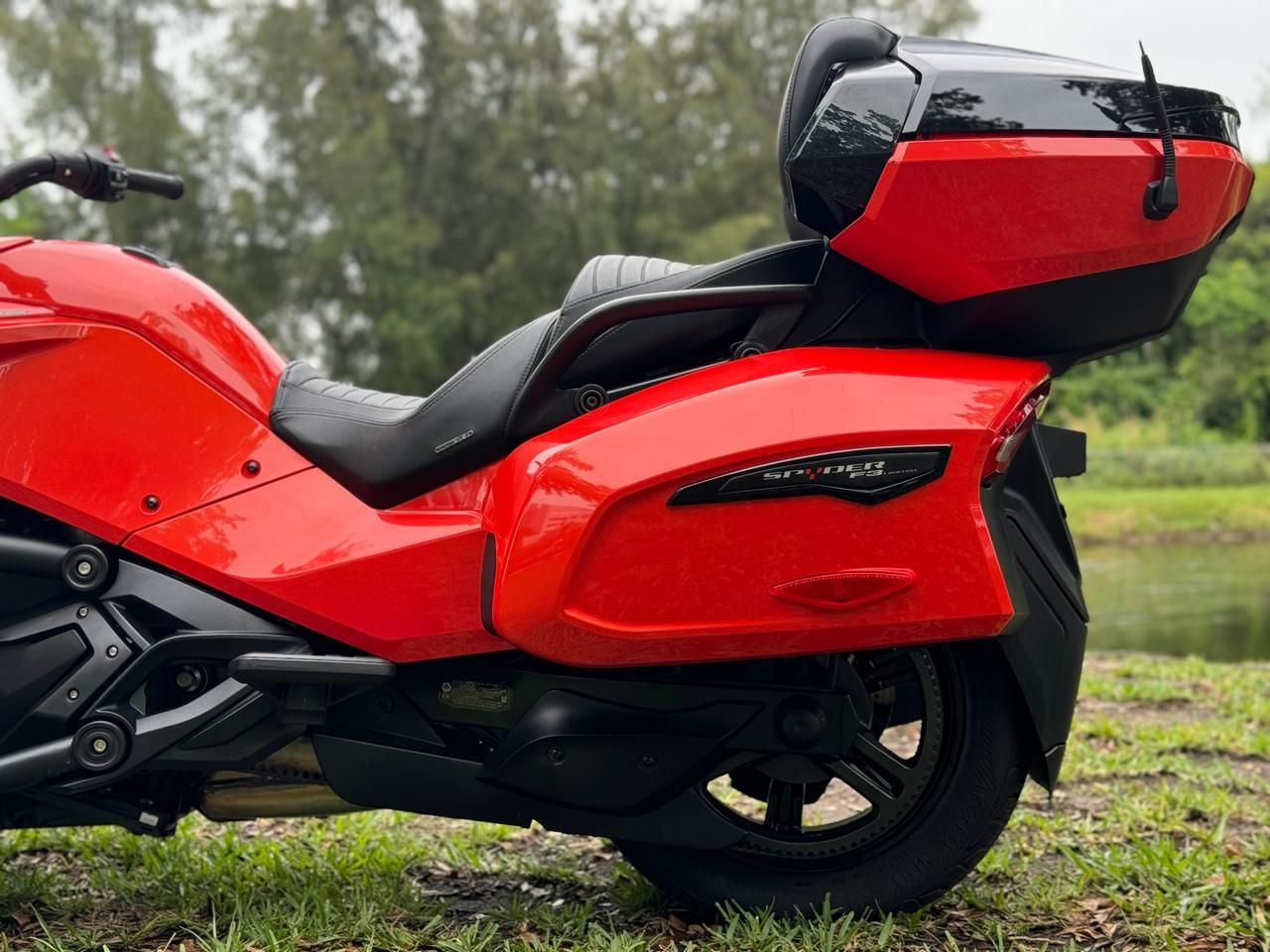 2020 Can-Am Spyder F3 Limited in North Miami Beach, Florida - Photo 12