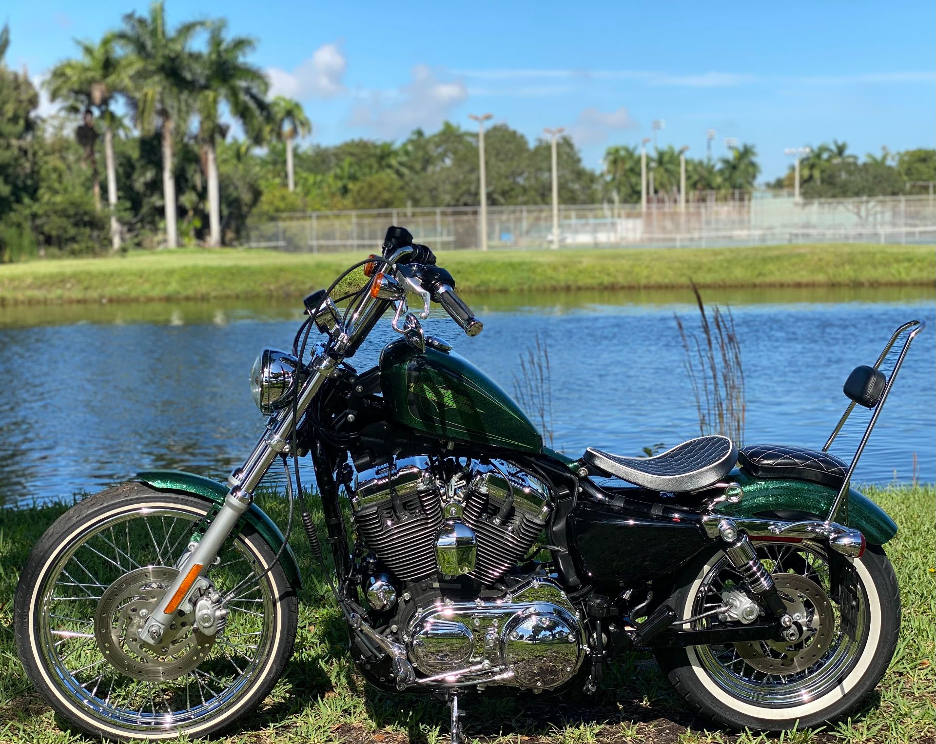 2013 Harley-Davidson Sportster® Seventy-Two® in North Miami Beach, Florida - Photo 18