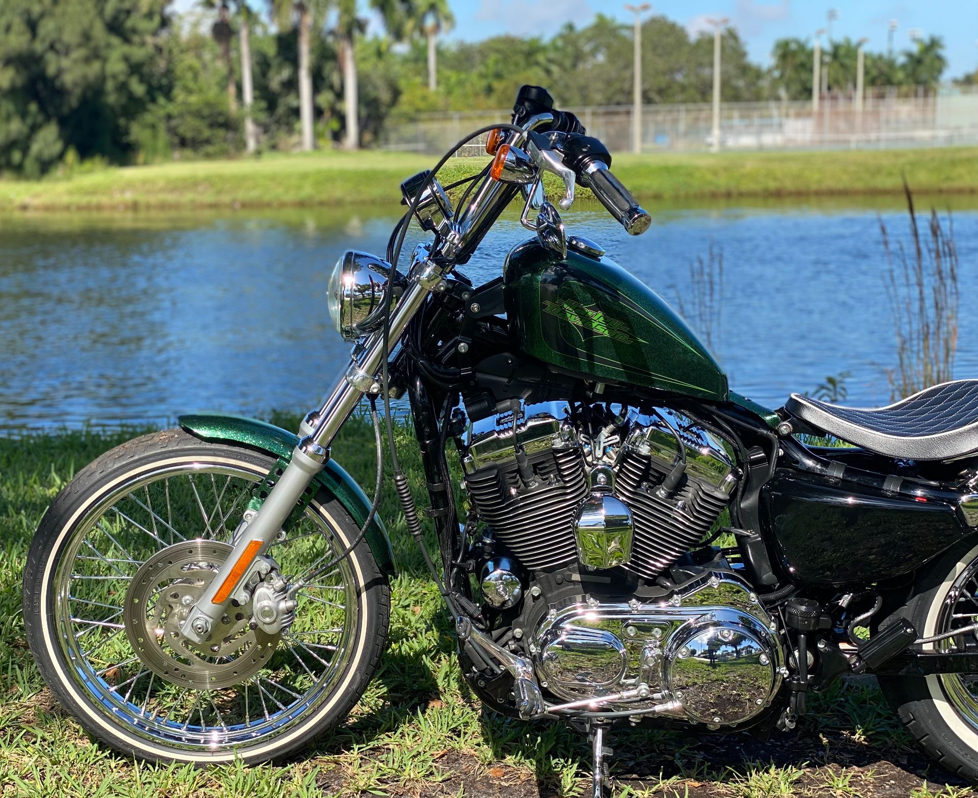 2013 Harley-Davidson Sportster® Seventy-Two® in North Miami Beach, Florida - Photo 20
