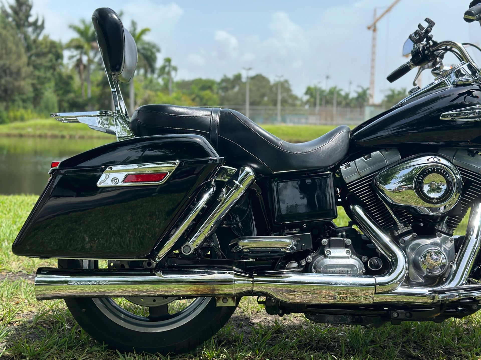 2013 Harley-Davidson Dyna® Switchback™ in North Miami Beach, Florida - Photo 5