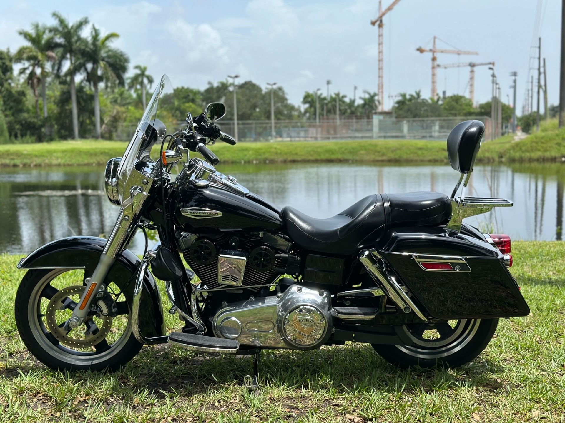 2013 Harley-Davidson Dyna® Switchback™ in North Miami Beach, Florida - Photo 16
