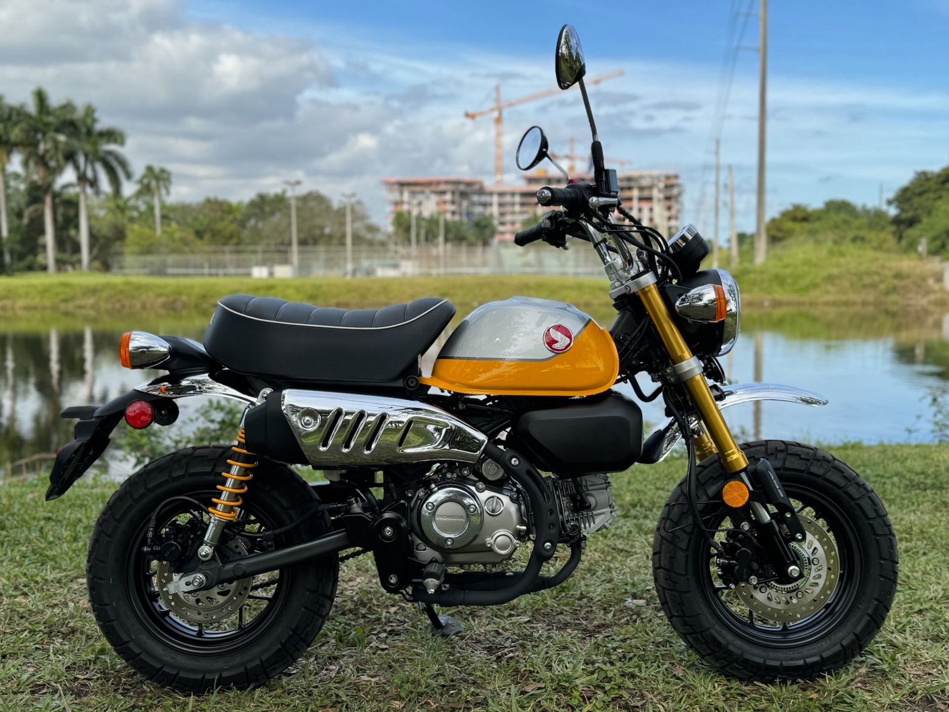 2022 Honda Monkey ABS in North Miami Beach, Florida - Photo 3