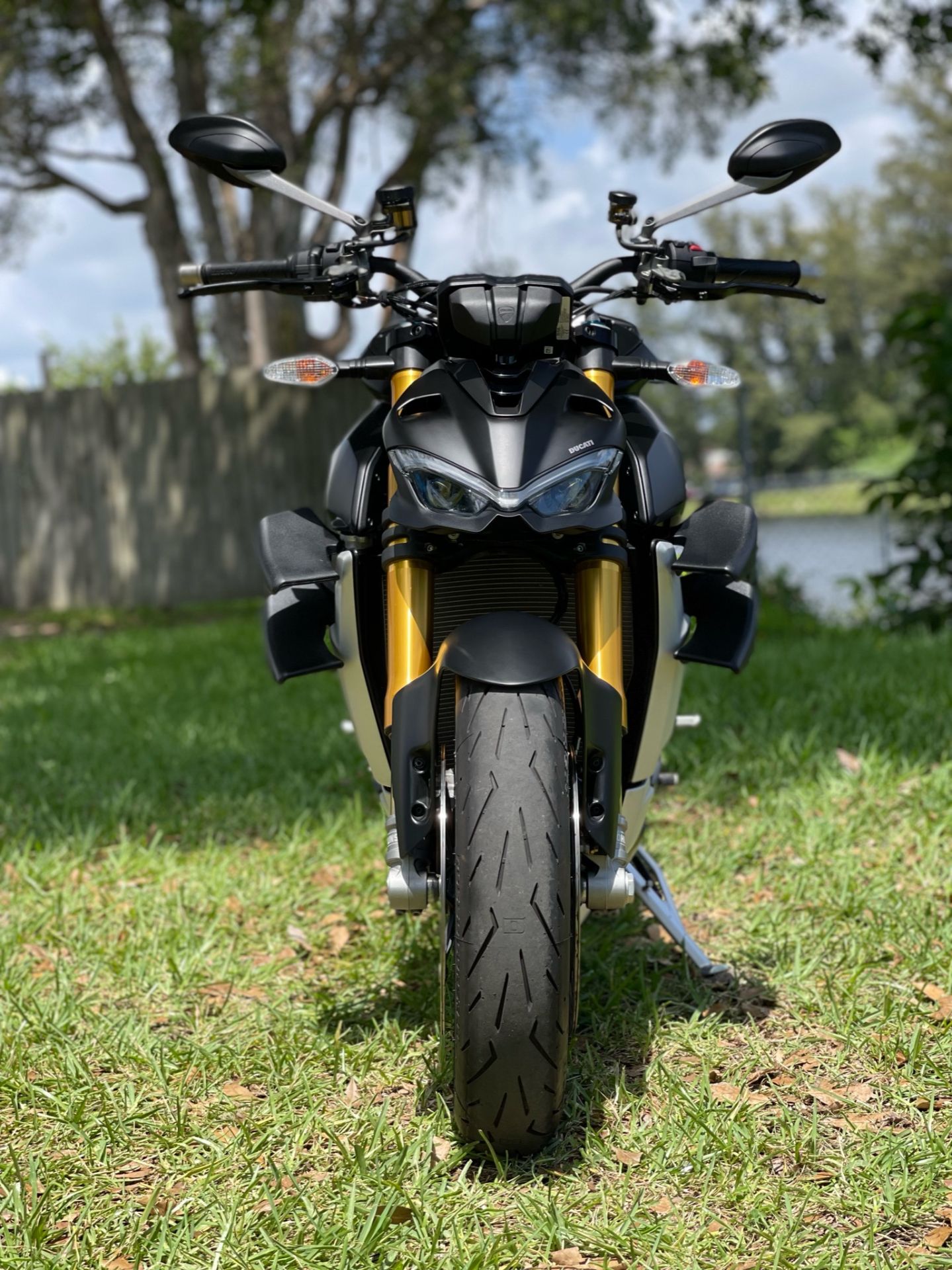 2021 Ducati Streetfighter V4 S in North Miami Beach, Florida - Photo 7