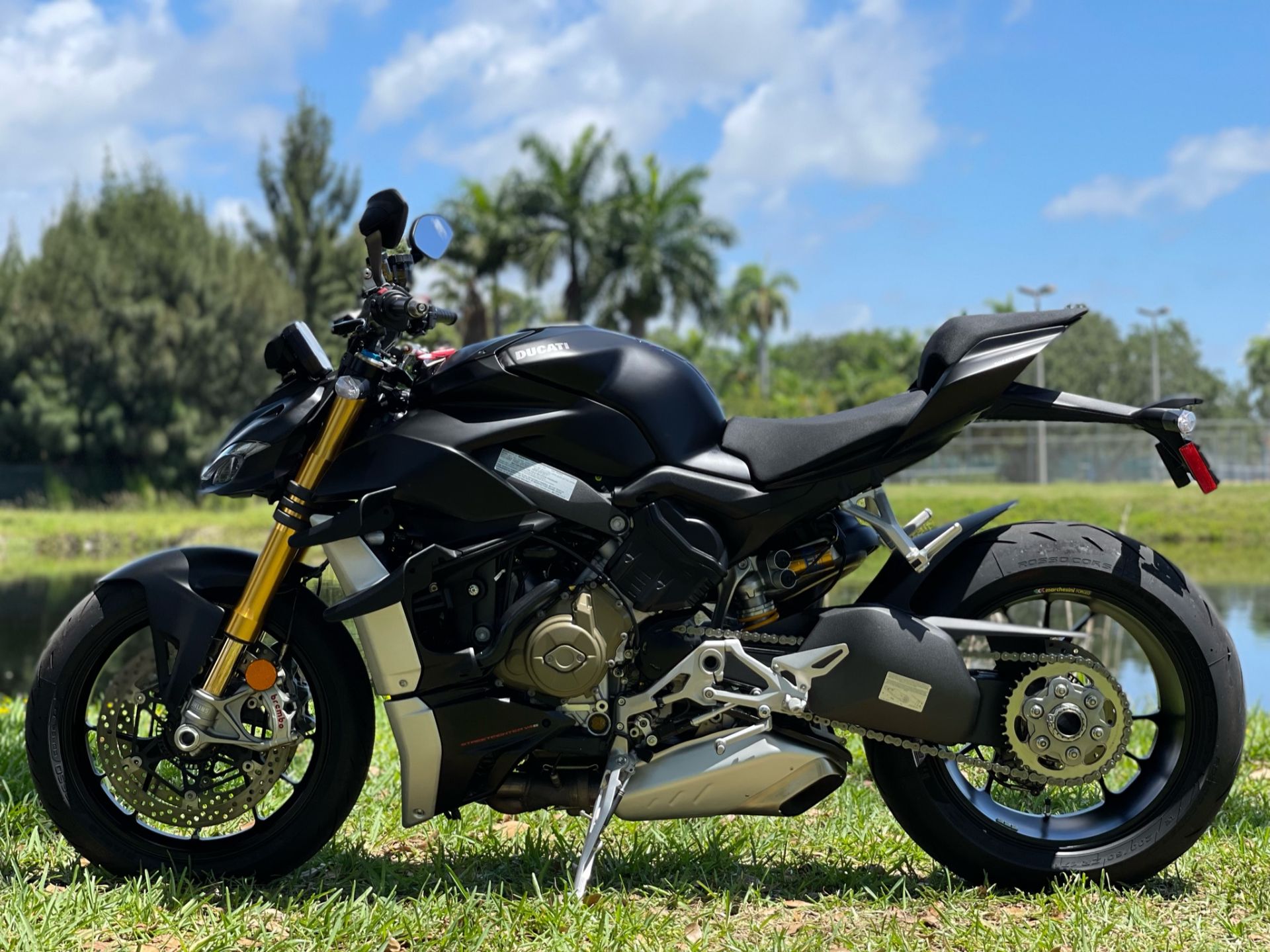 2021 Ducati Streetfighter V4 S in North Miami Beach, Florida - Photo 17