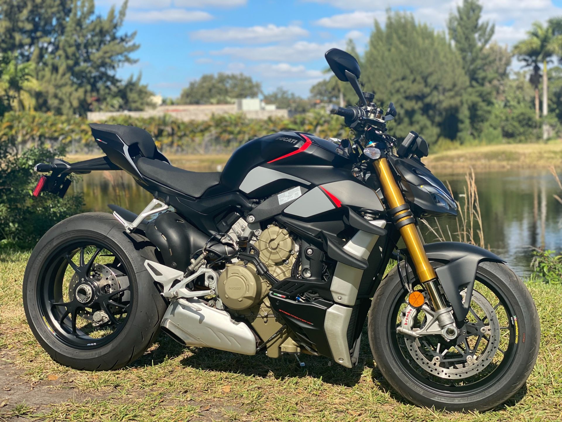 2021 Ducati Streetfighter V4 S in North Miami Beach, Florida - Photo 1