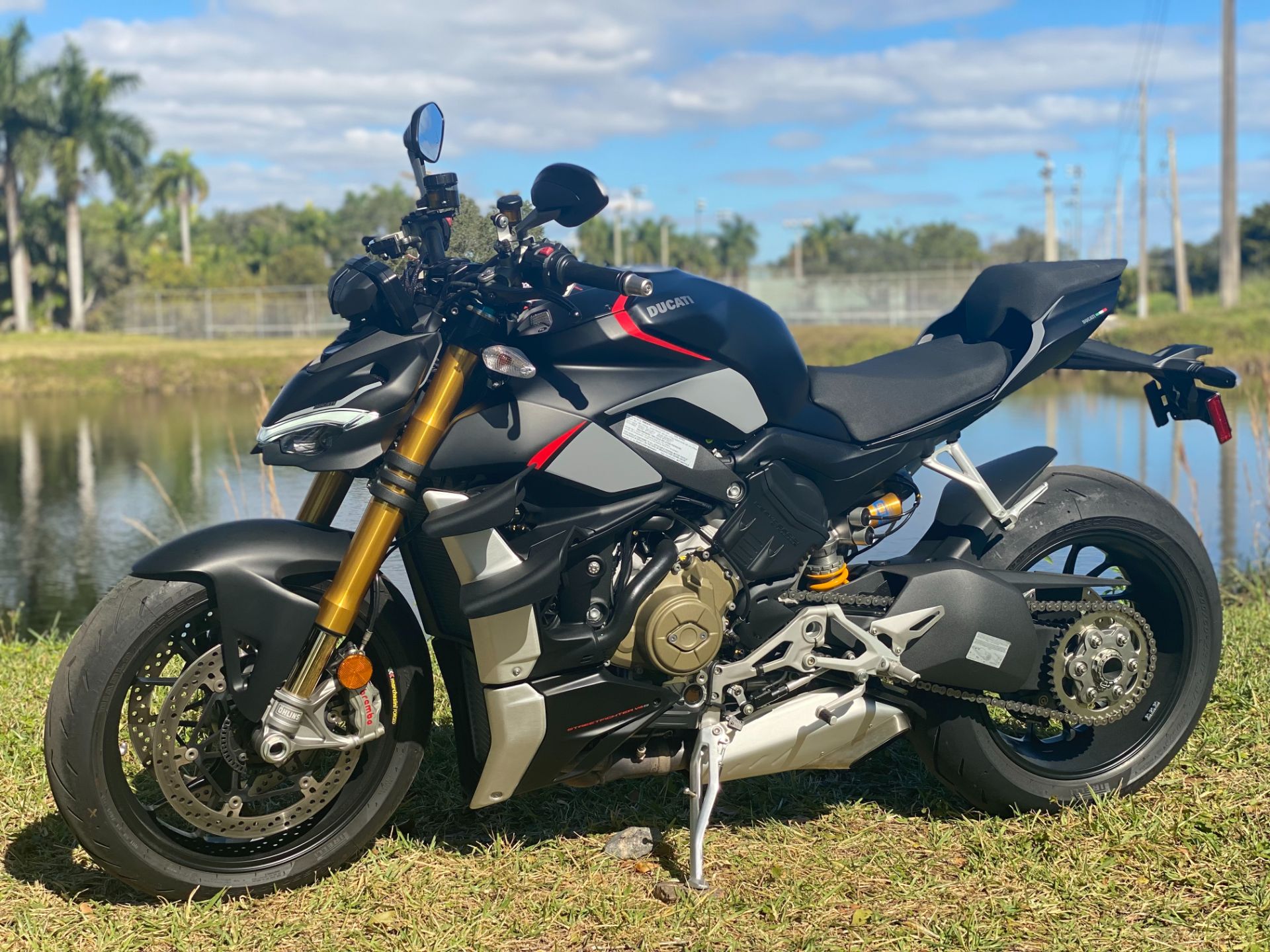 2021 Ducati Streetfighter V4 S in North Miami Beach, Florida - Photo 15