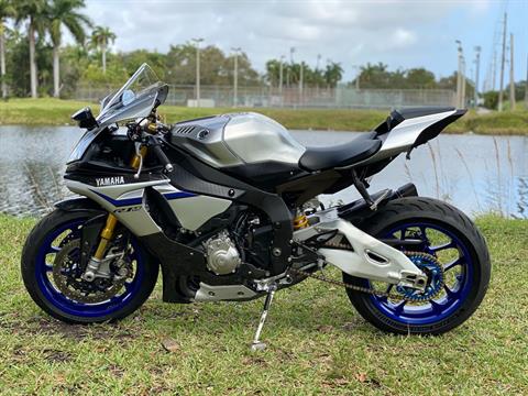 2015 Yamaha YZF-R1M in North Miami Beach, Florida - Photo 18
