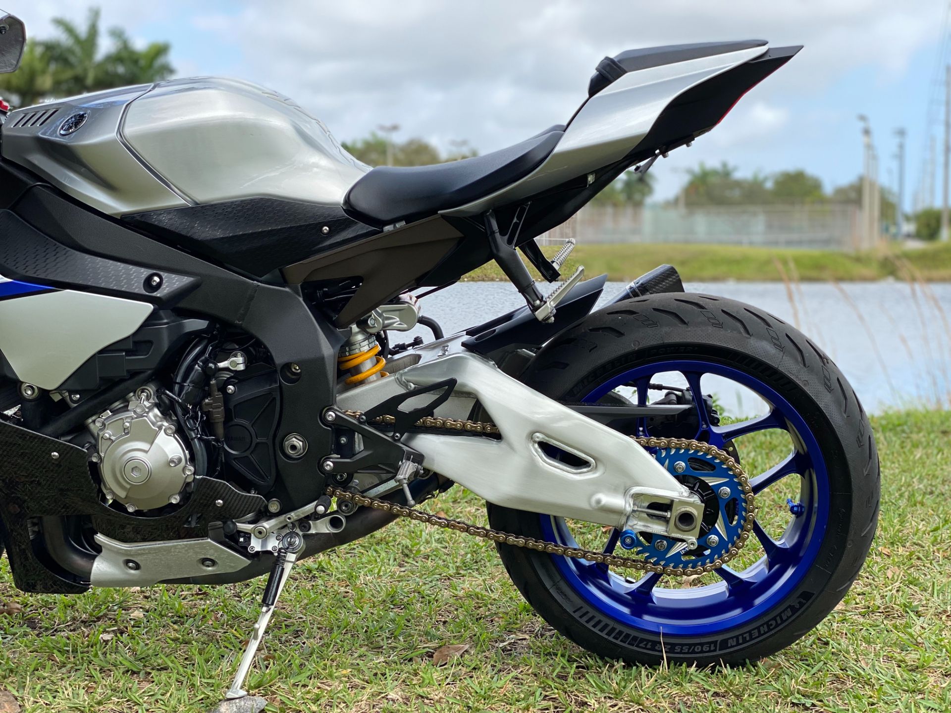 2015 Yamaha YZF-R1M in North Miami Beach, Florida - Photo 21