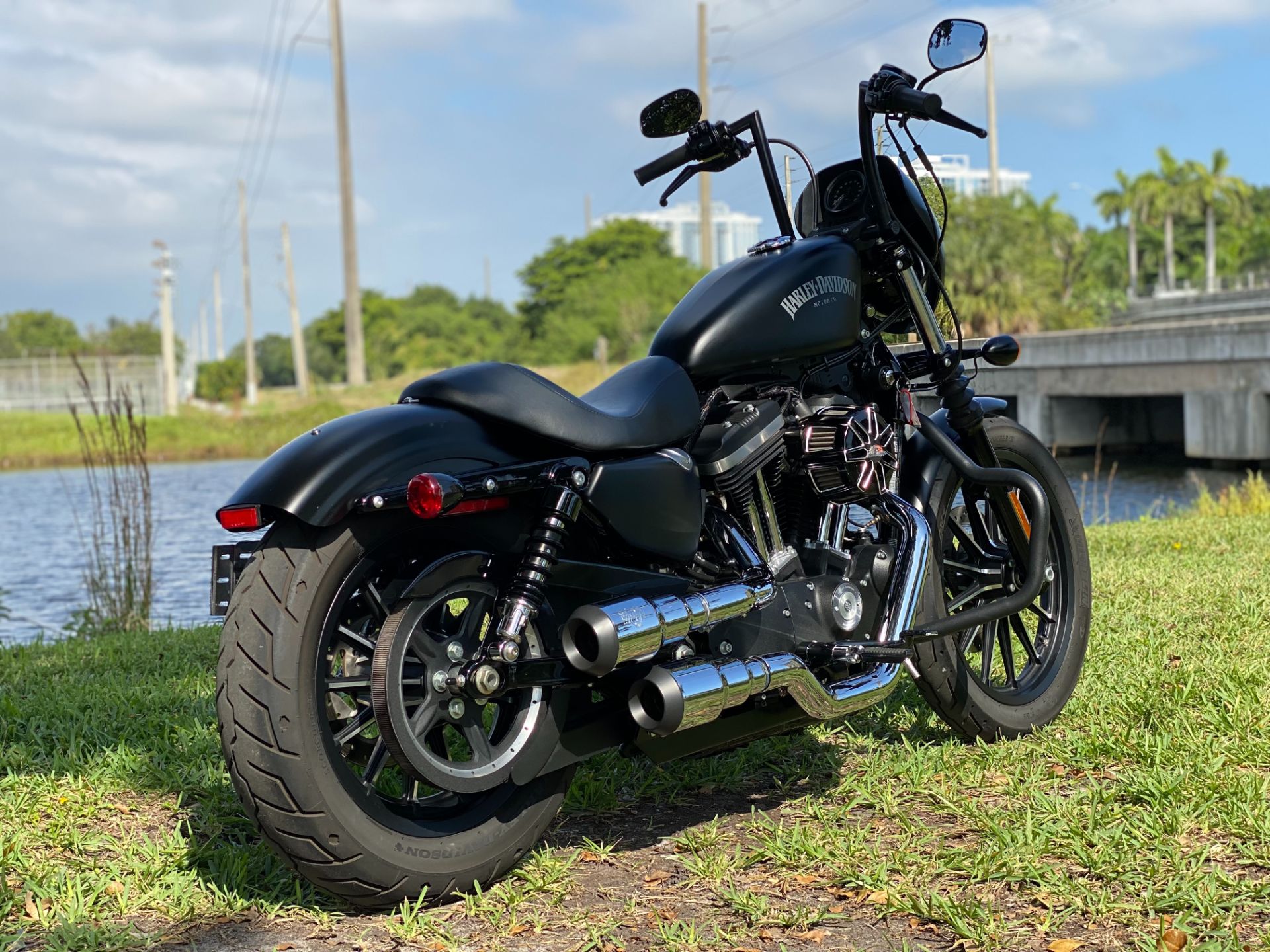 2014 Harley-Davidson Sportster® Iron 883™ in North Miami Beach, Florida - Photo 4