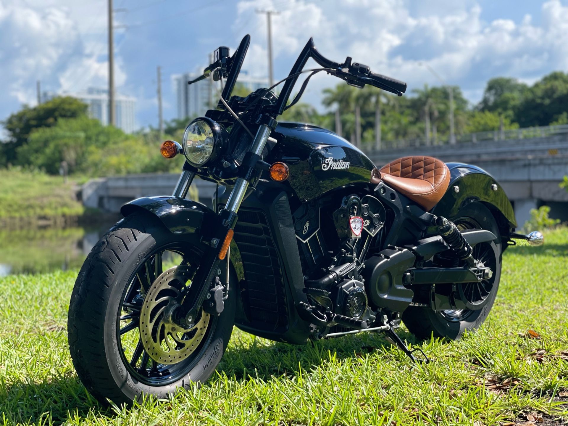 2018 Indian Scout® Sixty in North Miami Beach, Florida - Photo 18