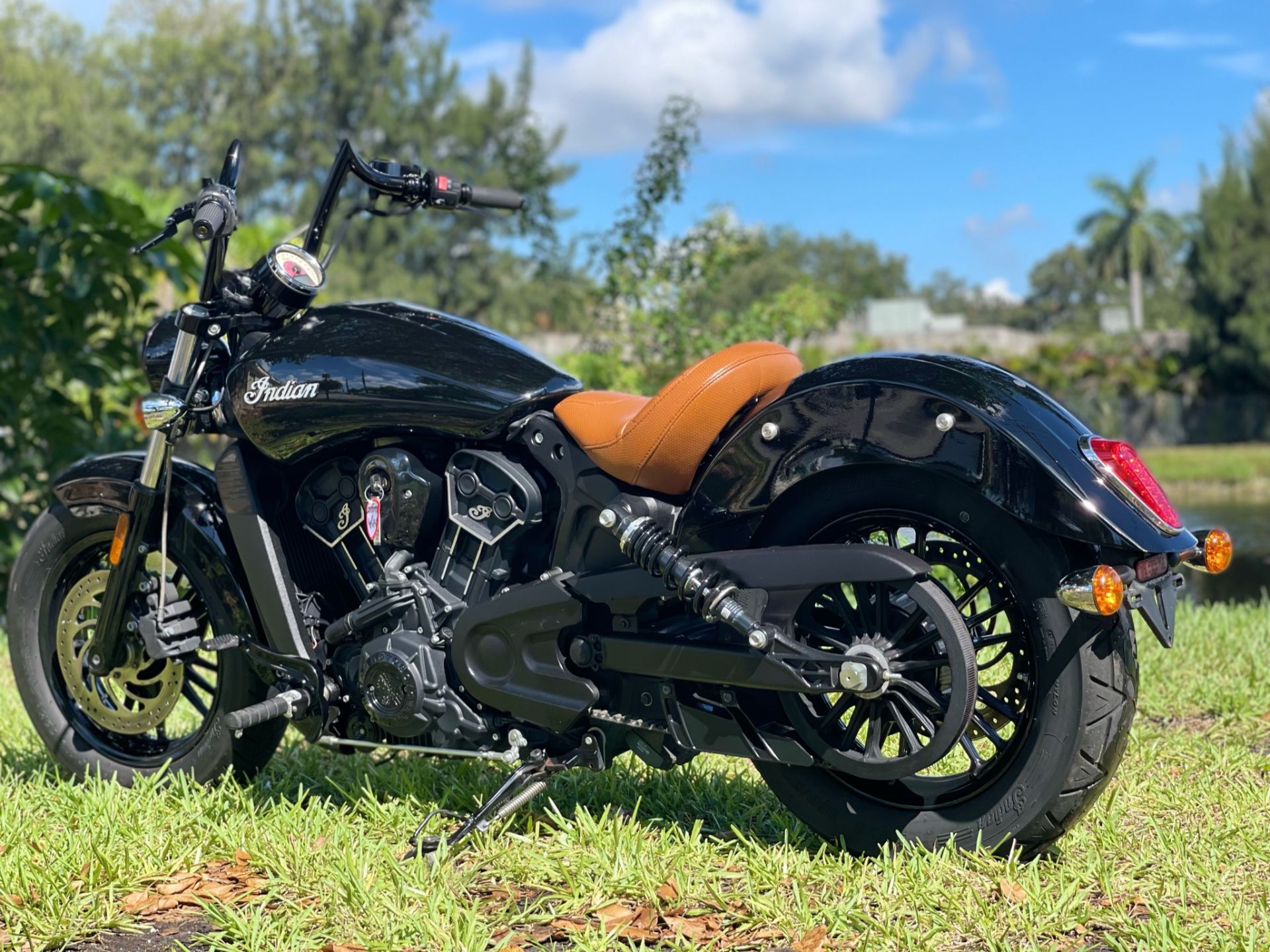 2018 Indian Scout® Sixty in North Miami Beach, Florida - Photo 20