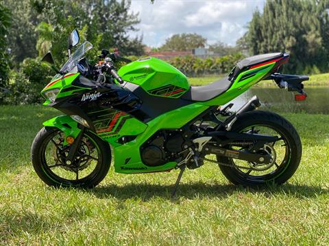 2023 Kawasaki Ninja 400 KRT Edition in North Miami Beach, Florida - Photo 14