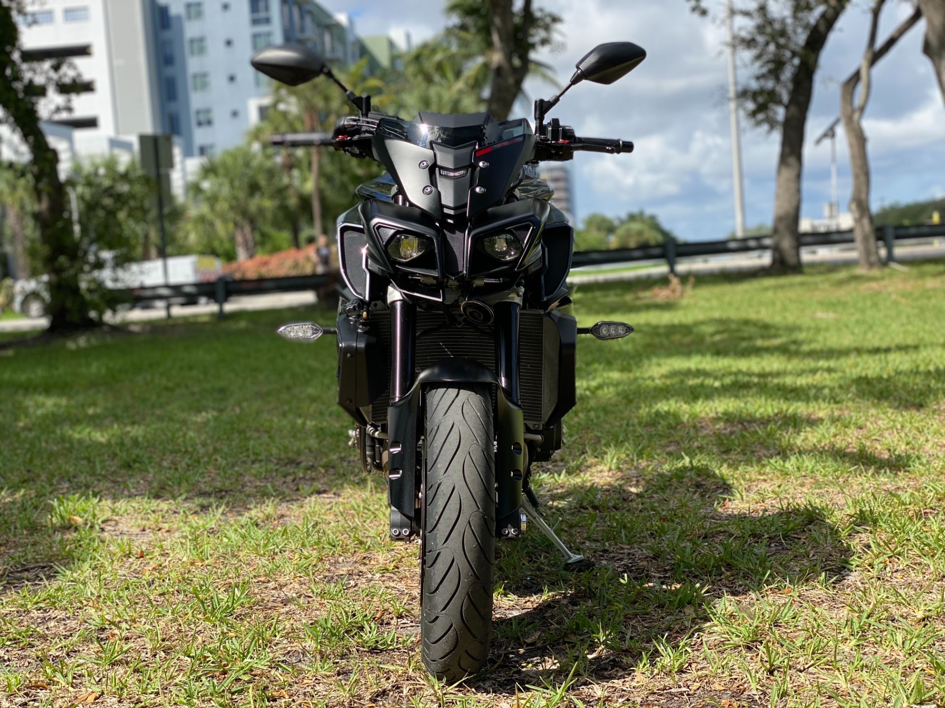 2017 Yamaha FZ-10 in North Miami Beach, Florida - Photo 5