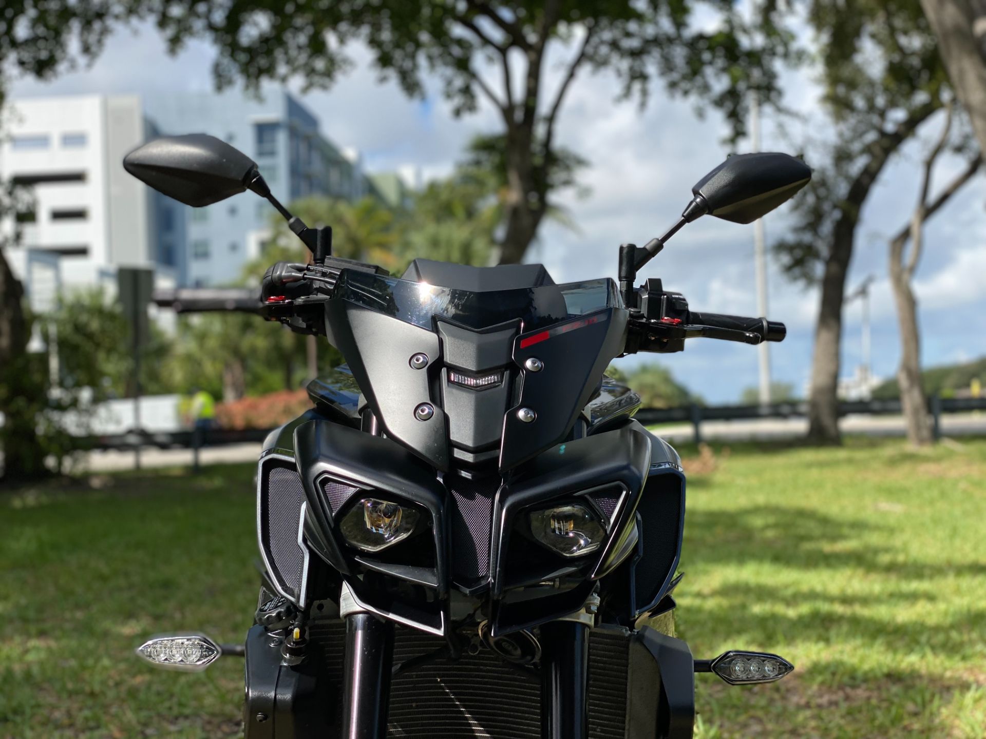 2017 Yamaha FZ-10 in North Miami Beach, Florida - Photo 7