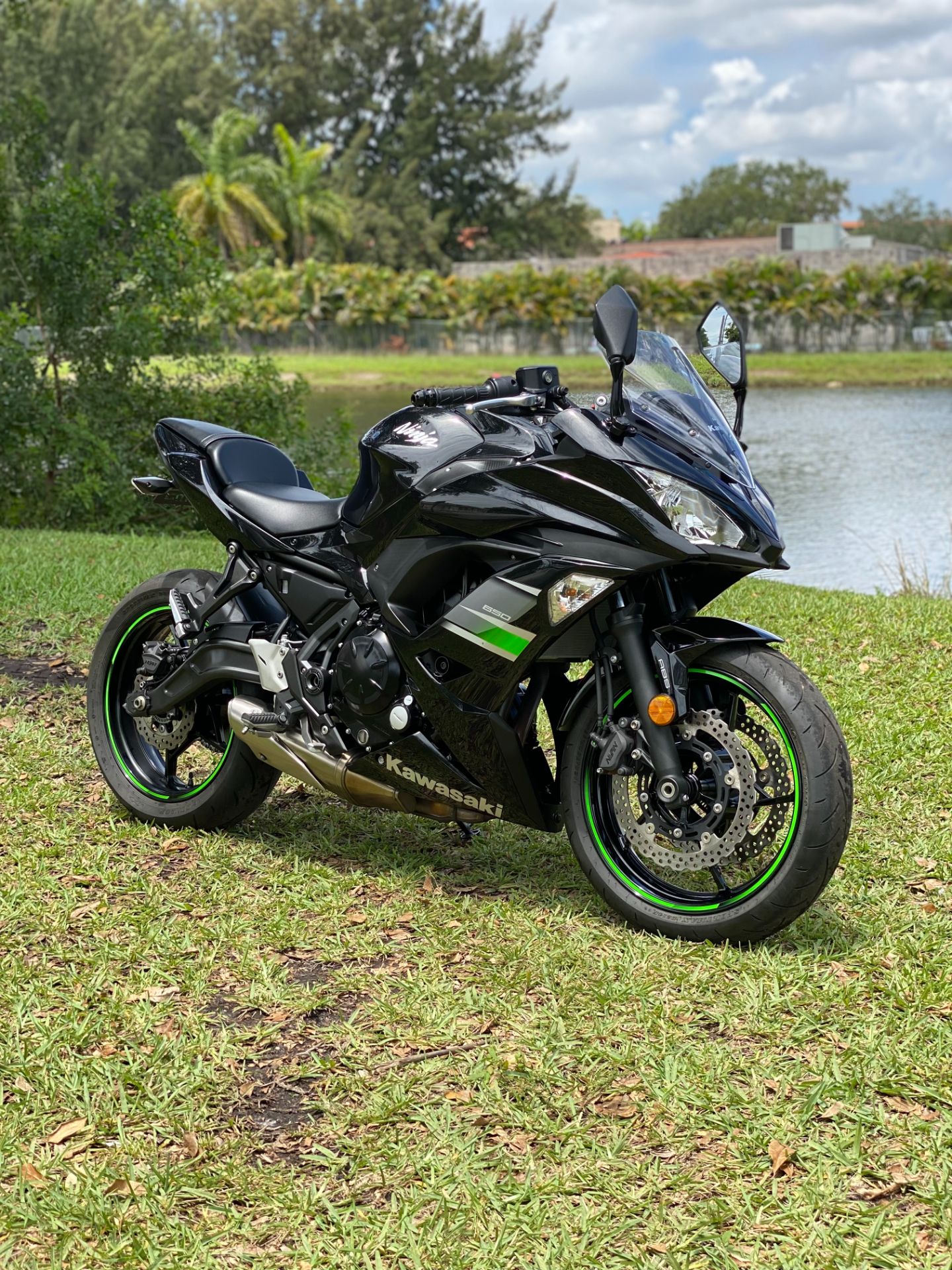 2019 Kawasaki Ninja 650 ABS in North Miami Beach, Florida - Photo 2