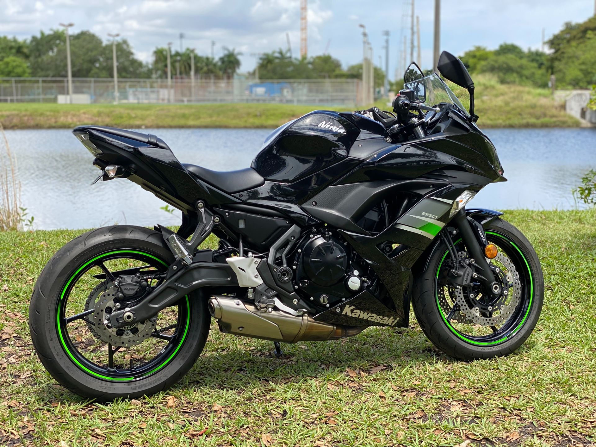 2019 Kawasaki Ninja 650 ABS in North Miami Beach, Florida - Photo 4