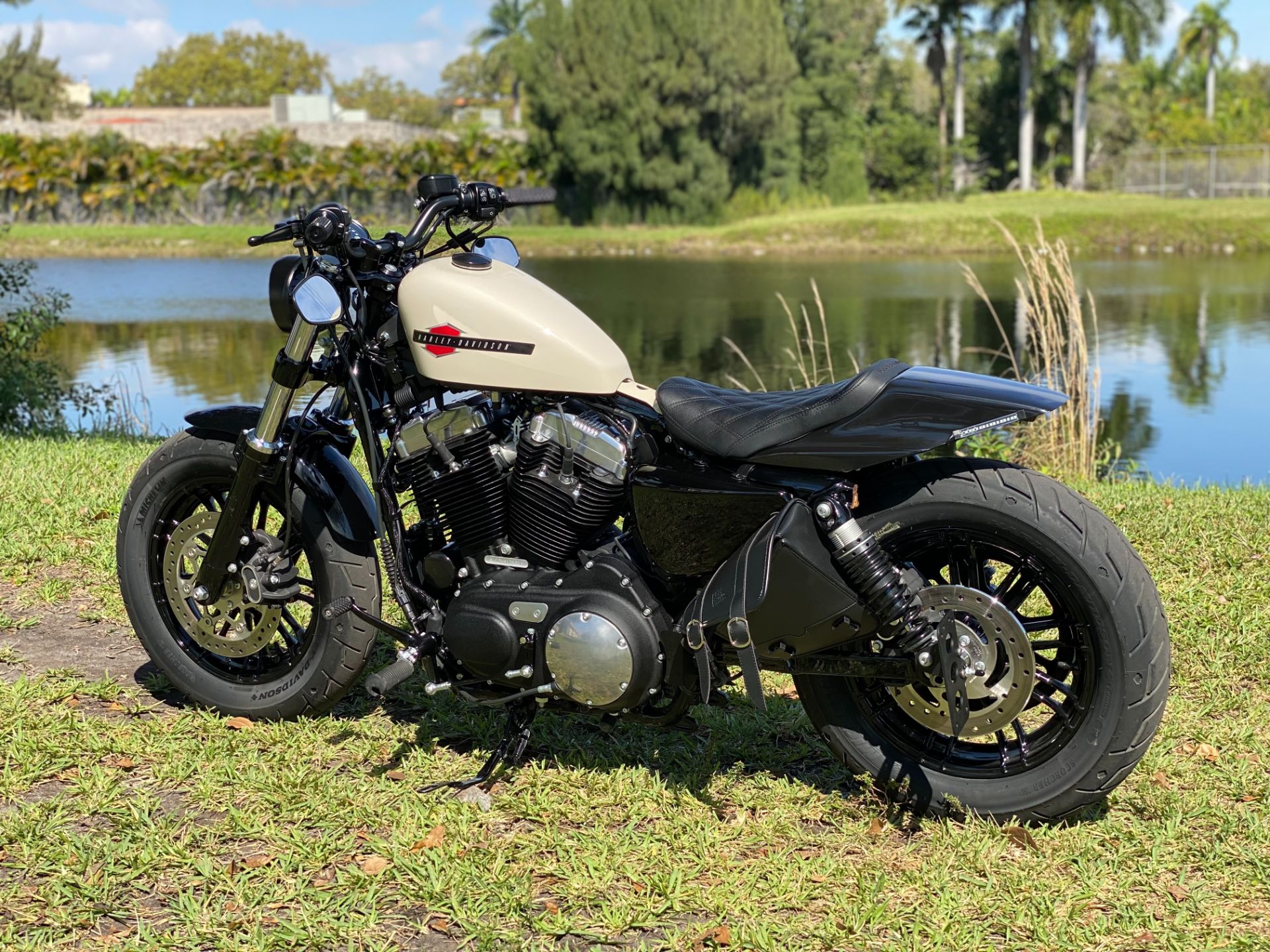 2022 Harley-Davidson Forty-Eight® in North Miami Beach, Florida - Photo 18