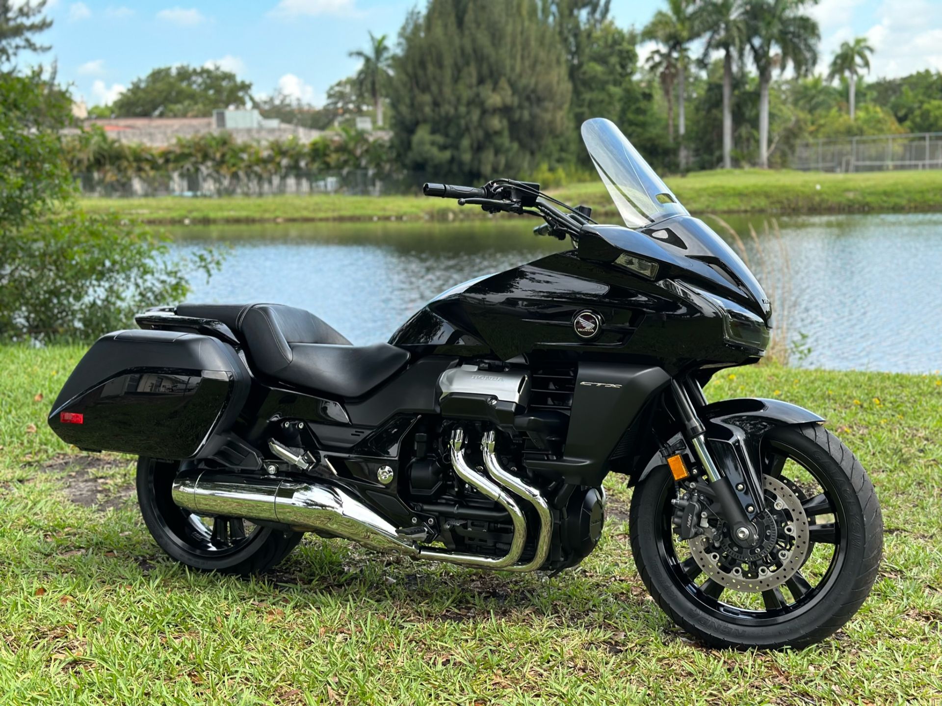 2014 Honda CTX®1300 Deluxe in North Miami Beach, Florida - Photo 1