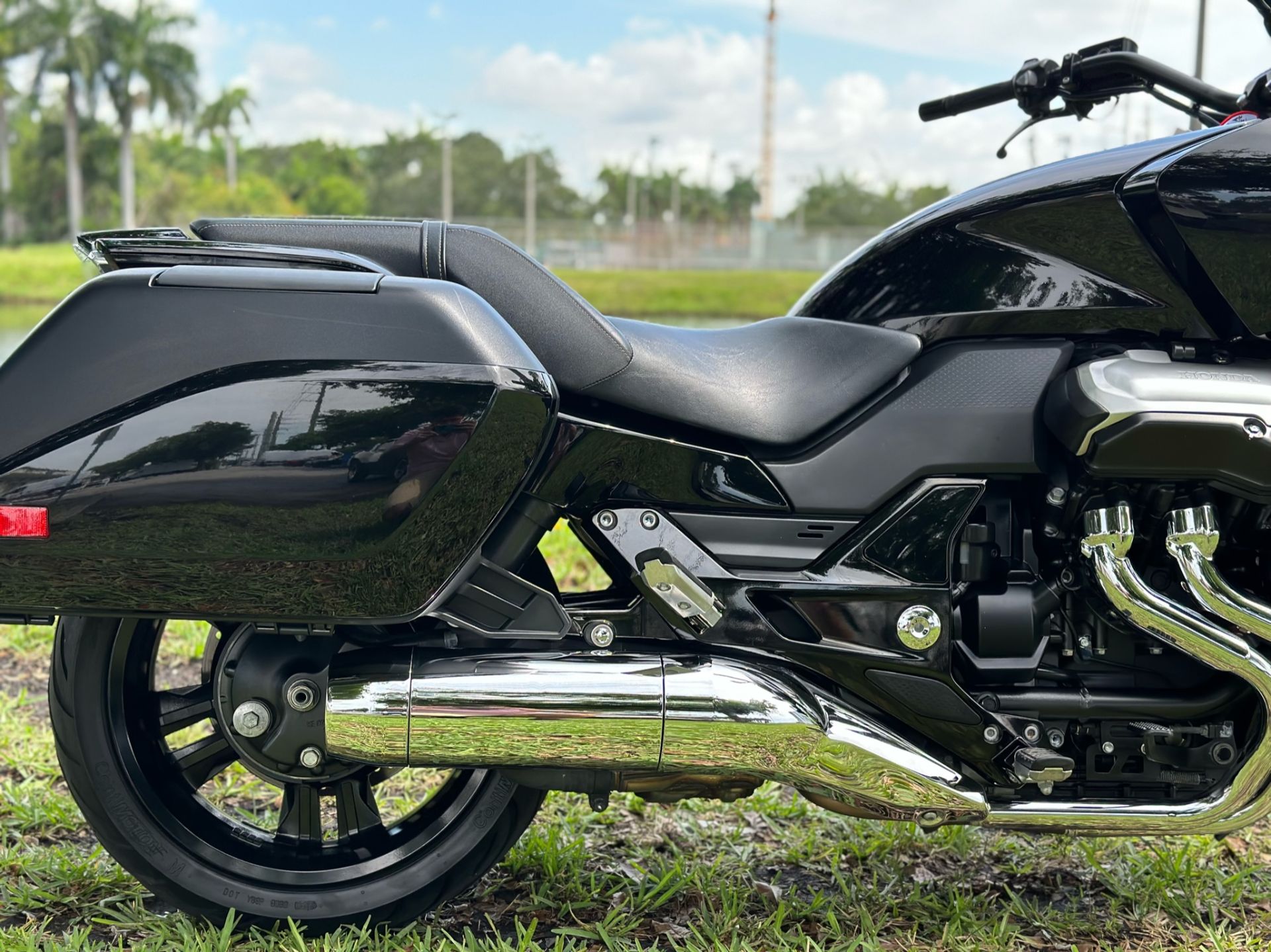2014 Honda CTX®1300 Deluxe in North Miami Beach, Florida - Photo 5
