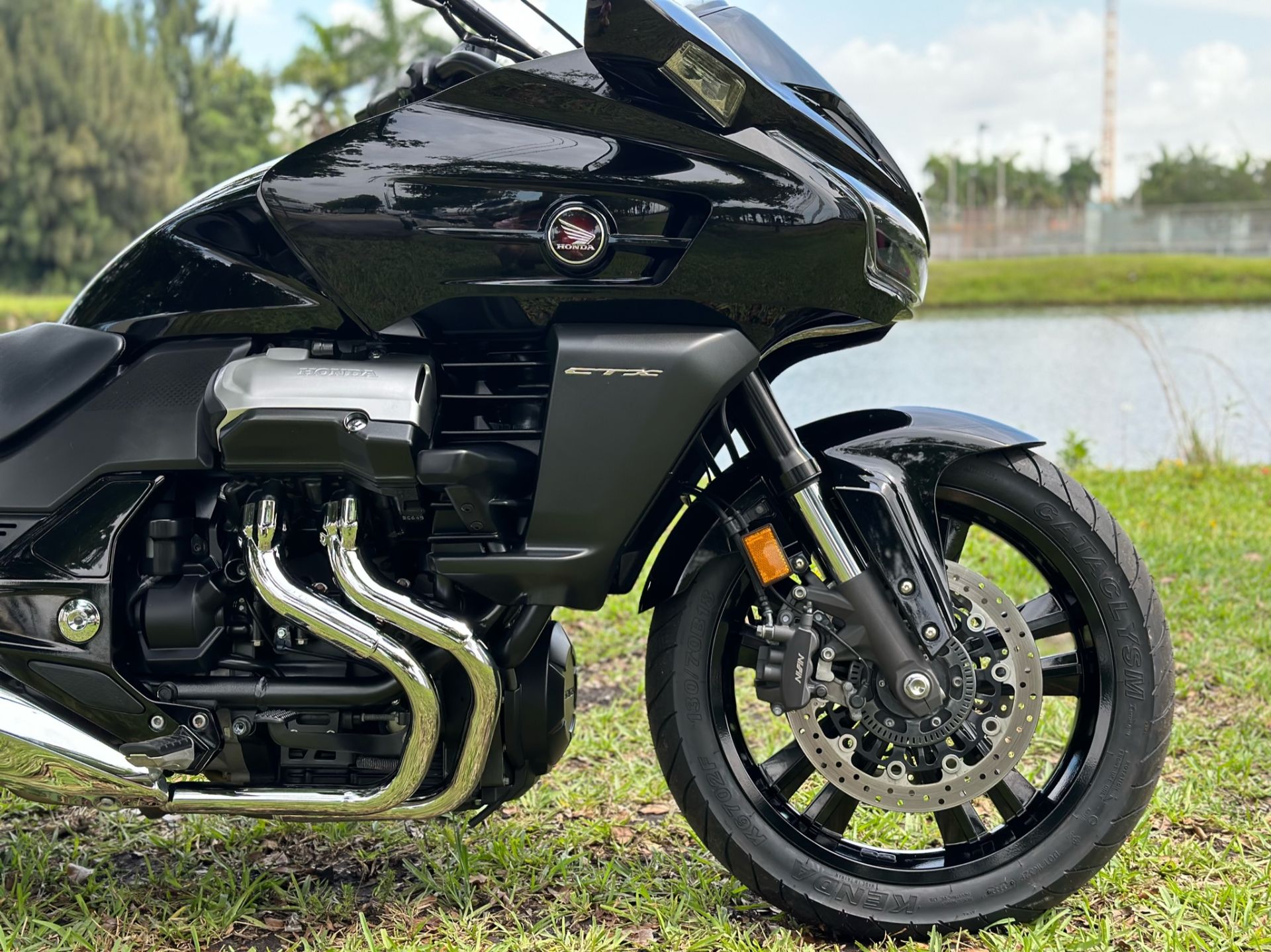 2014 Honda CTX®1300 Deluxe in North Miami Beach, Florida - Photo 6