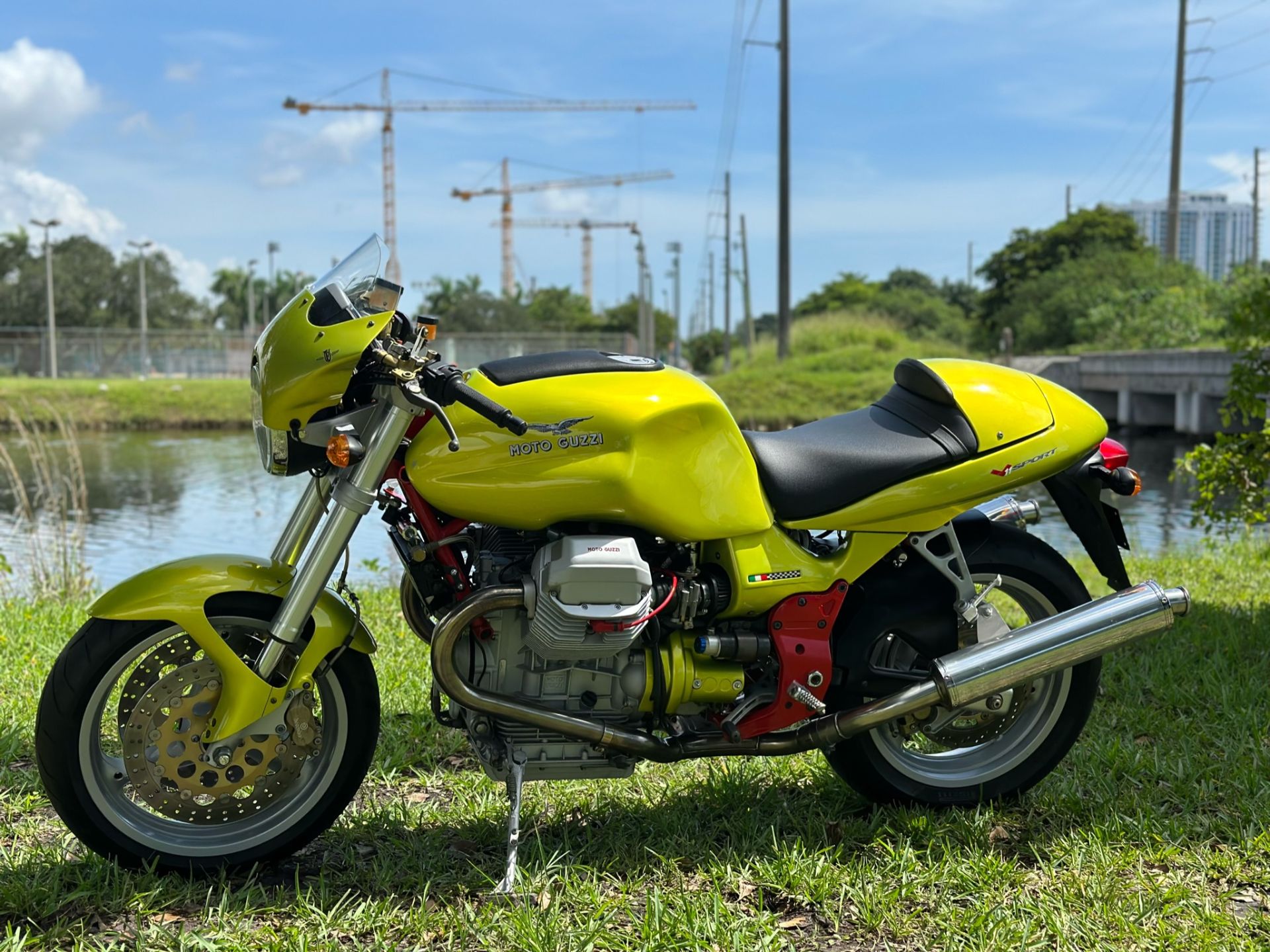 2000 Moto Guzzi V11 Sport in North Miami Beach, Florida - Photo 15