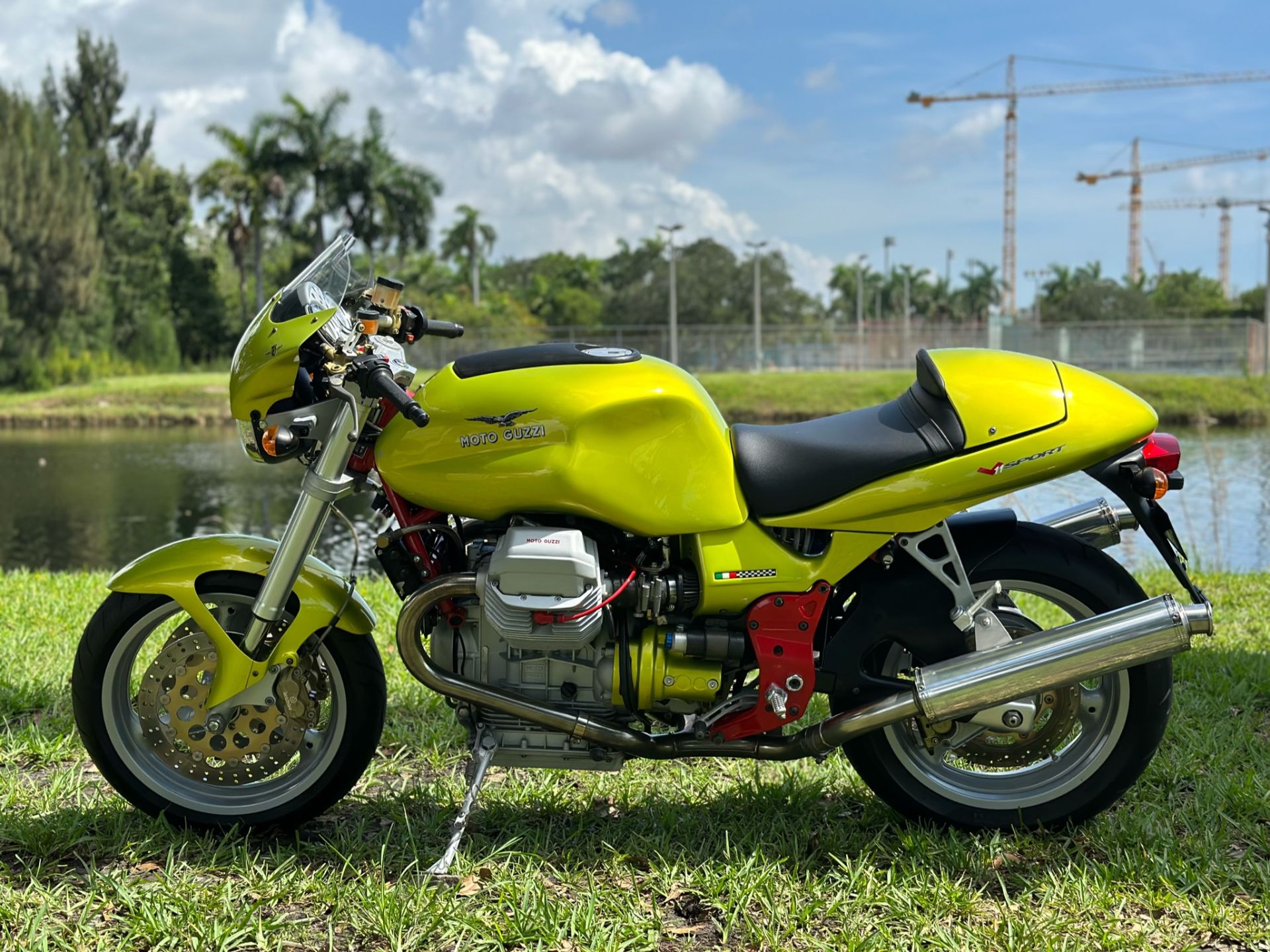 2000 Moto Guzzi V11 Sport in North Miami Beach, Florida - Photo 16