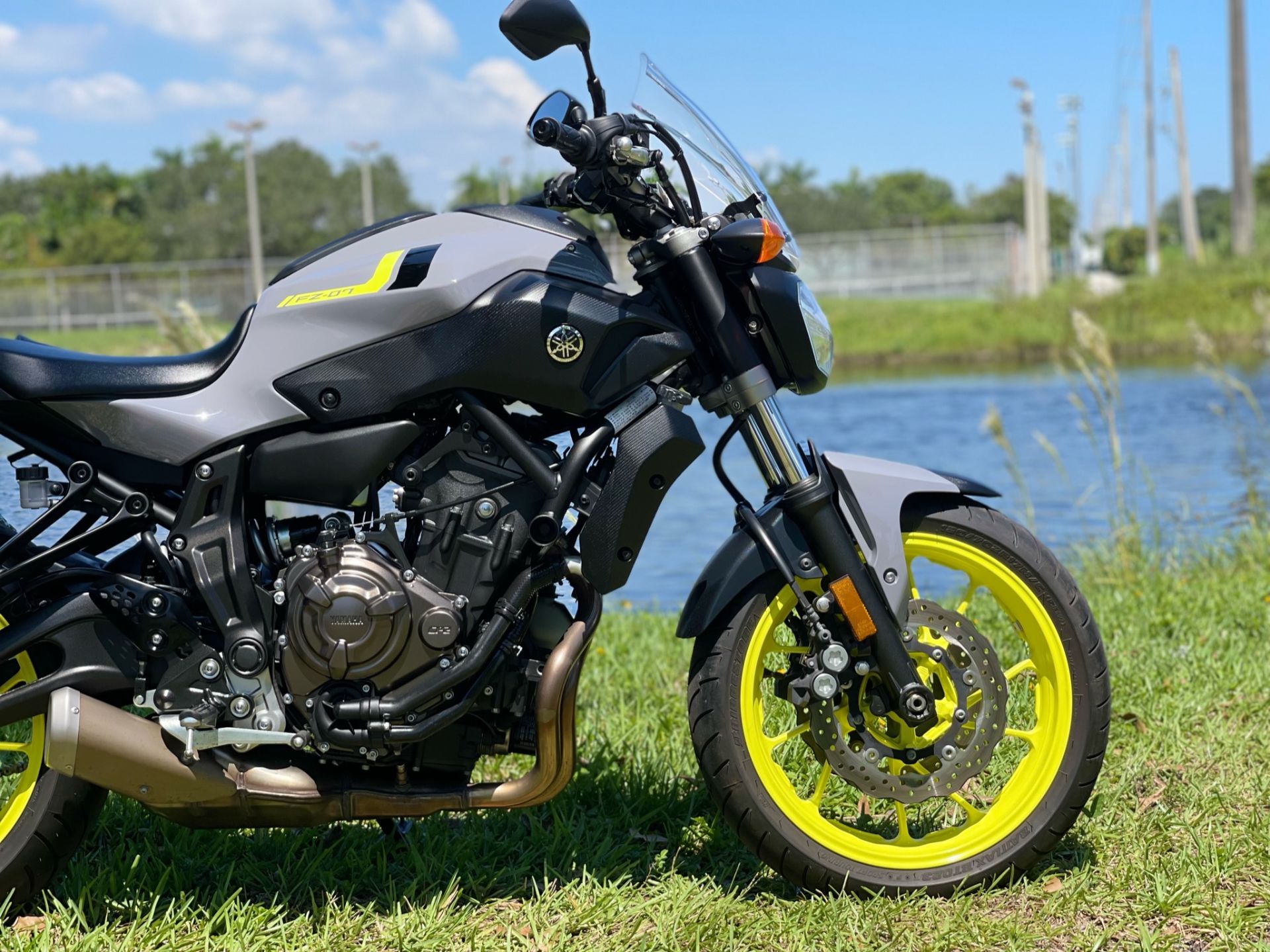 2016 Yamaha FZ-07 in North Miami Beach, Florida - Photo 6