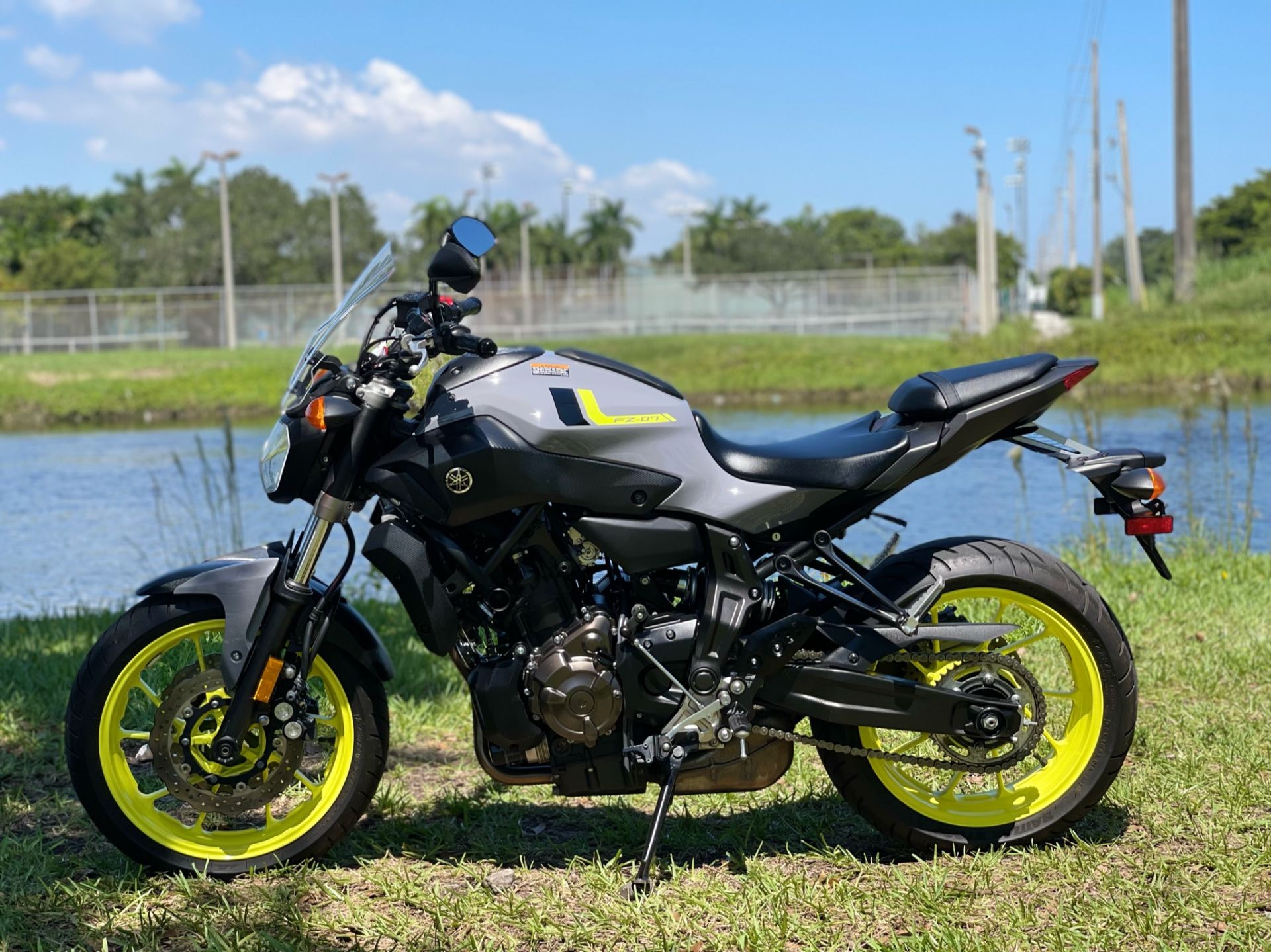 2016 Yamaha FZ-07 in North Miami Beach, Florida - Photo 19