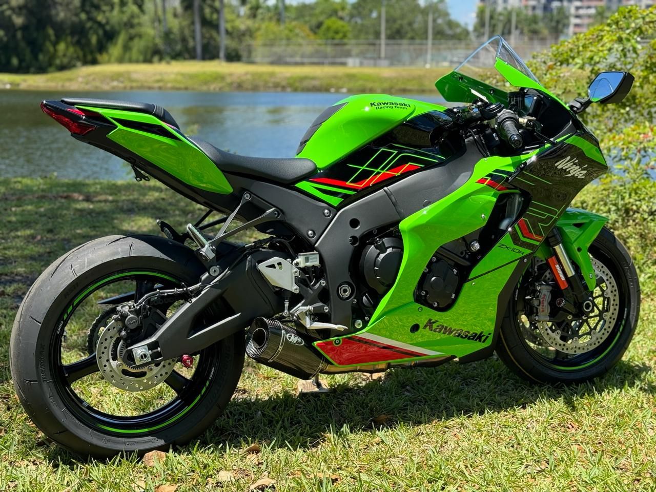 2024 Kawasaki Ninja ZX-10R ABS KRT Edition in North Miami Beach, Florida - Photo 4