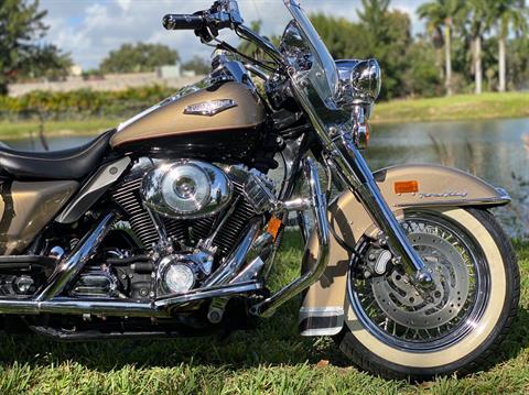 2005 Harley-Davidson FLHRCI Road King® Classic in North Miami Beach, Florida - Photo 5