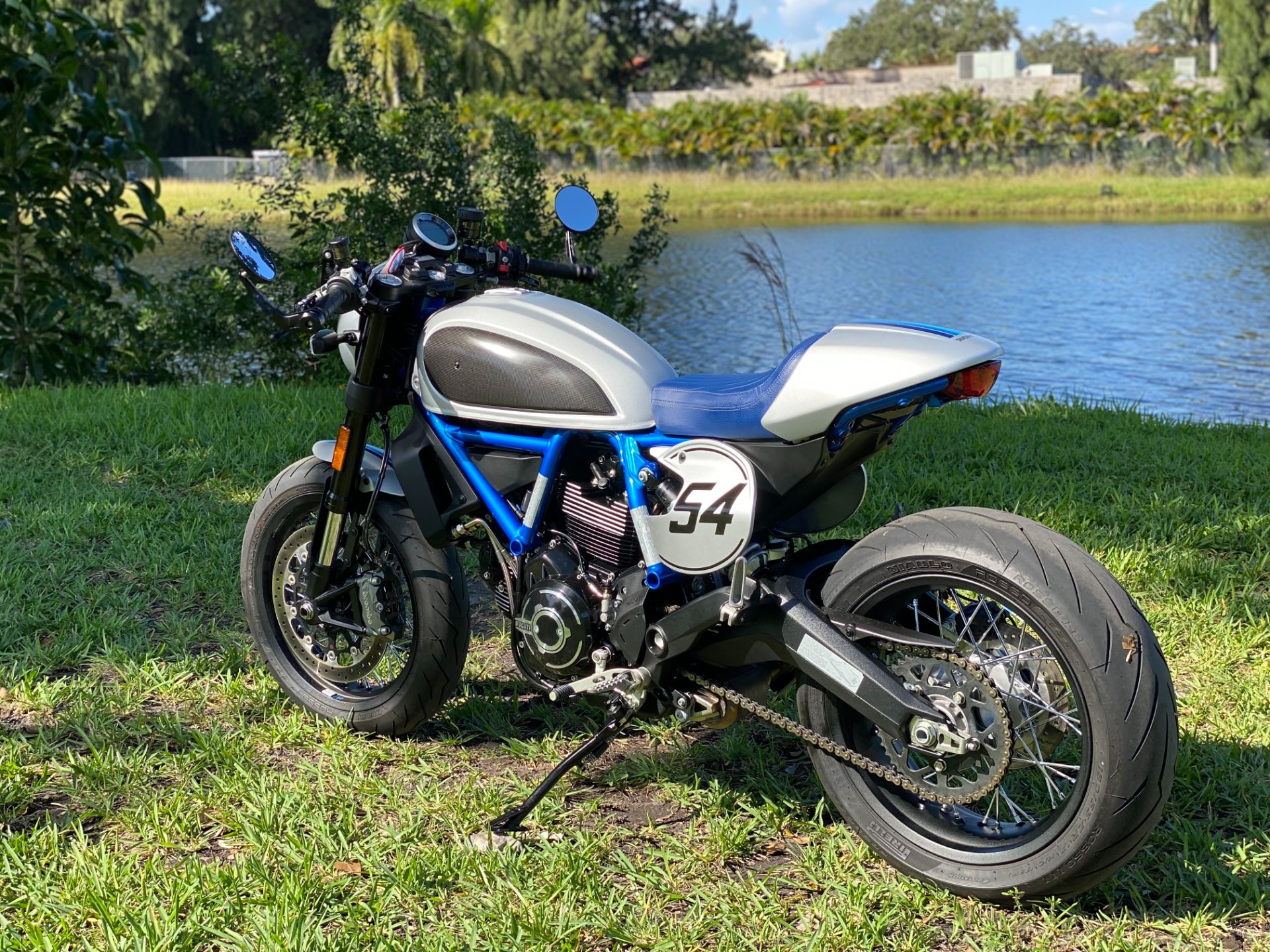 2019 Ducati Scrambler Cafe Racer in North Miami Beach, Florida - Photo 20