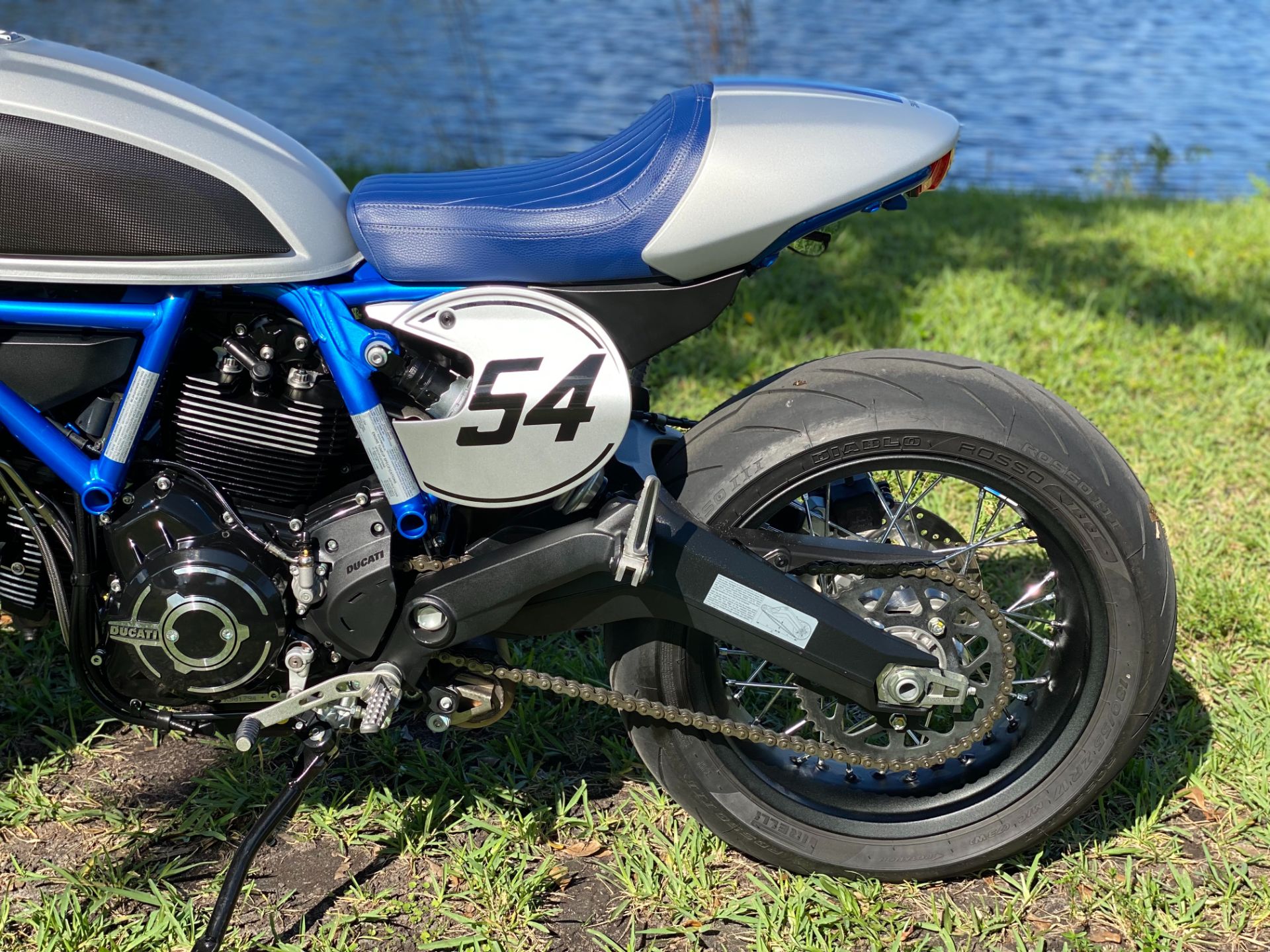 2019 Ducati Scrambler Cafe Racer in North Miami Beach, Florida - Photo 22
