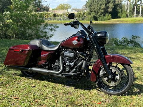 2022 Harley-Davidson Road King® Special in North Miami Beach, Florida - Photo 1