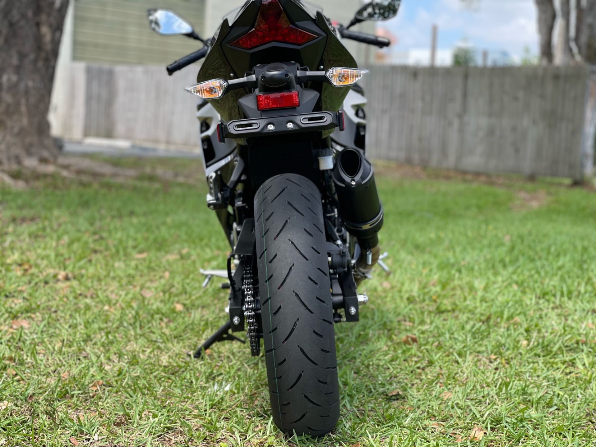 2022 Kawasaki Ninja 400 ABS in North Miami Beach, Florida - Photo 17