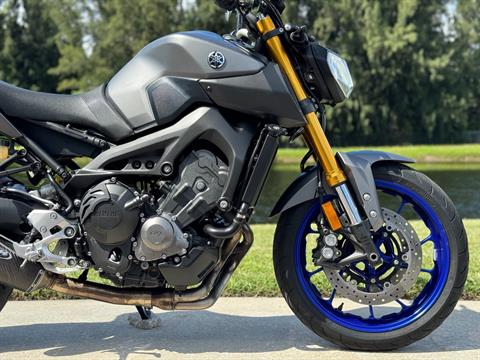 2015 Yamaha FZ-09 in North Miami Beach, Florida - Photo 6