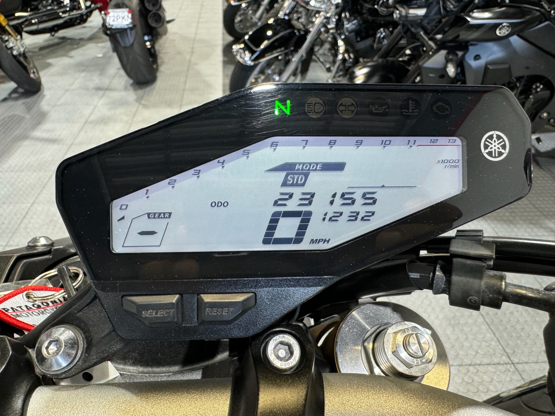 2015 Yamaha FZ-09 in North Miami Beach, Florida - Photo 9