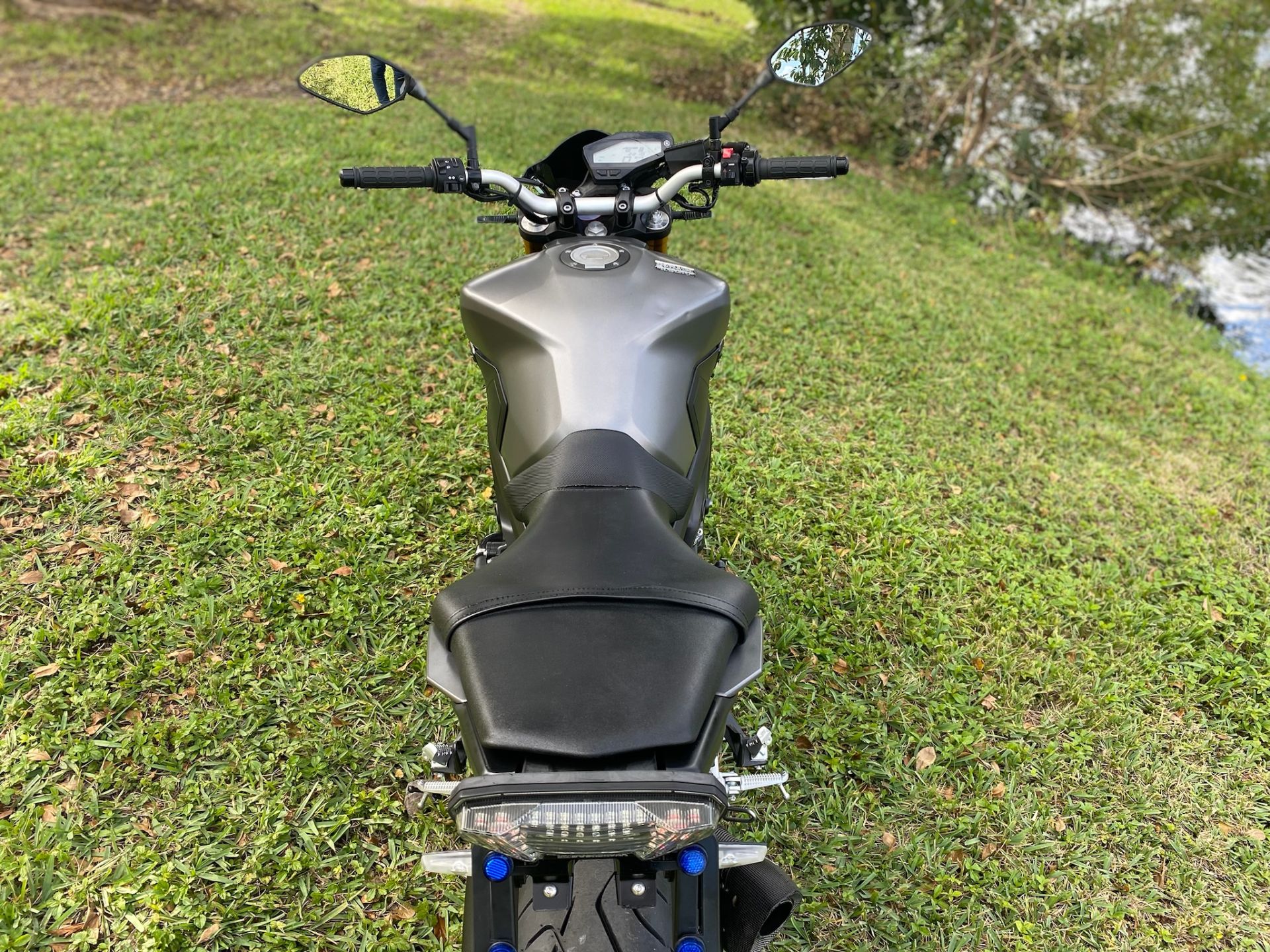 2015 Yamaha FZ-09 in North Miami Beach, Florida - Photo 11