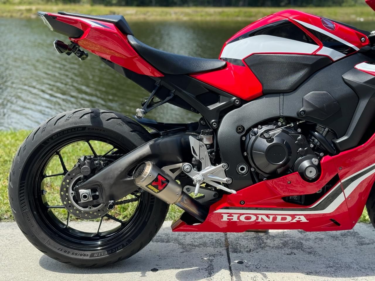 2019 Honda CBR1000RR ABS in North Miami Beach, Florida - Photo 5