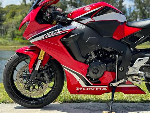 2019 Honda CBR1000RR ABS in North Miami Beach, Florida - Photo 12