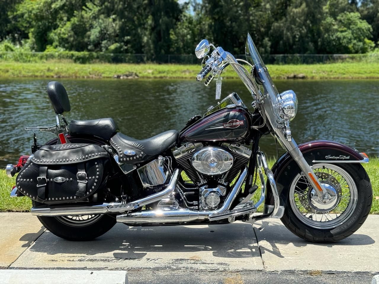 2005 Harley-Davidson FLSTC/FLSTCI Heritage Softail® Classic in North Miami Beach, Florida - Photo 3