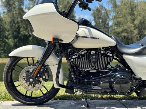 2018 Harley-Davidson Road Glide® Special in North Miami Beach, Florida - Photo 11