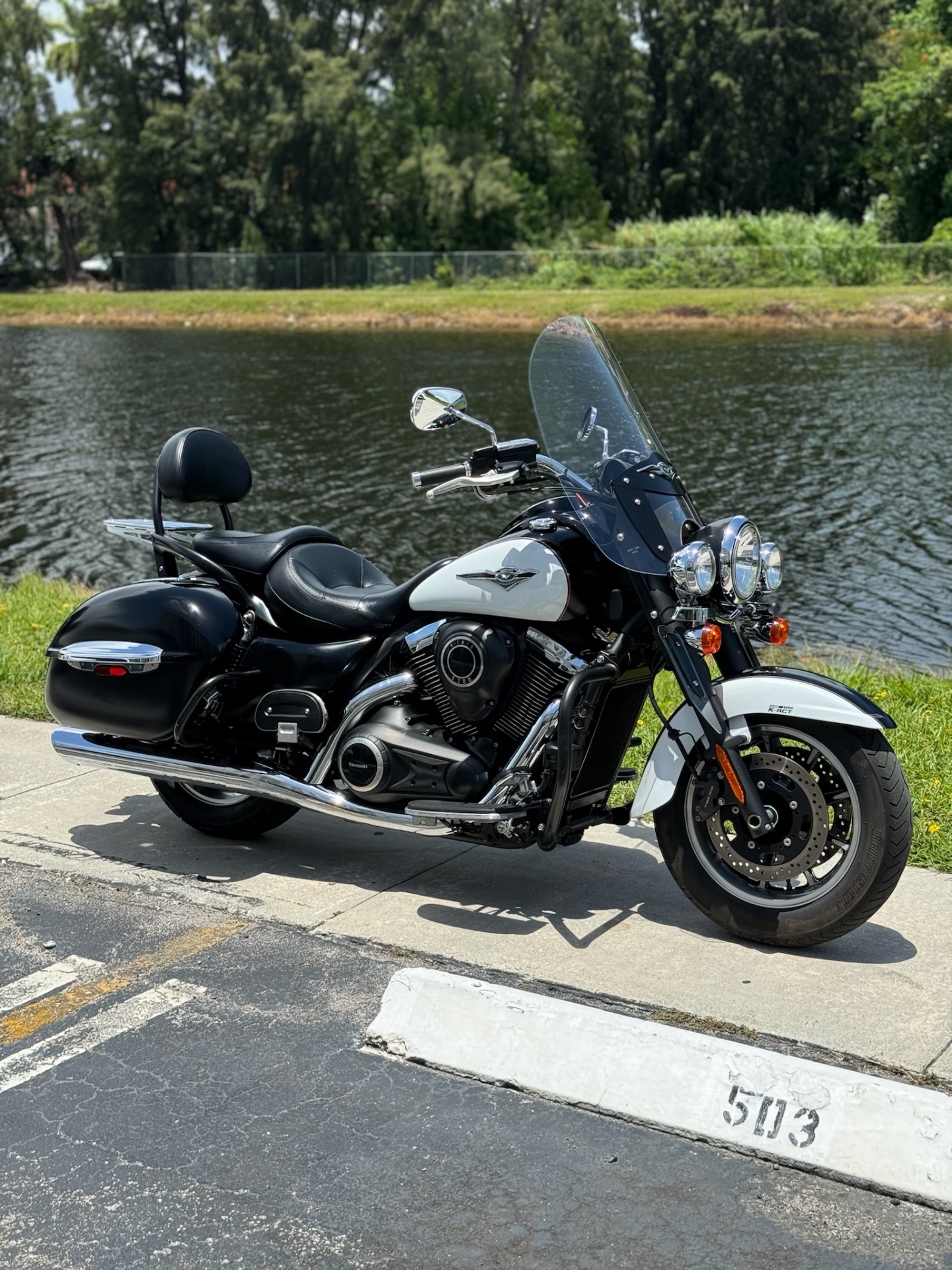 2014 Kawasaki Vulcan® 1700 Nomad™ ABS in North Miami Beach, Florida - Photo 2