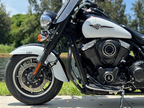 2014 Kawasaki Vulcan® 1700 Nomad™ ABS in North Miami Beach, Florida - Photo 15