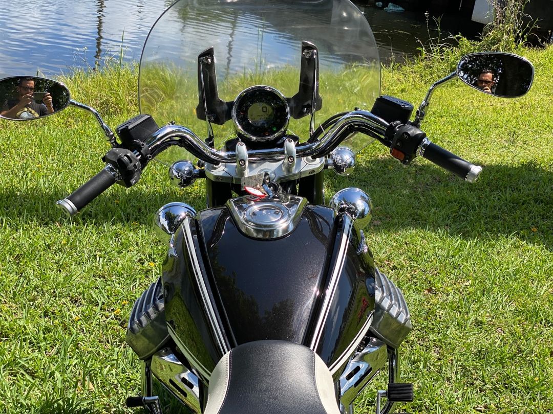2014 Moto Guzzi California 1400 Touring  ABS in North Miami Beach, Florida - Photo 12
