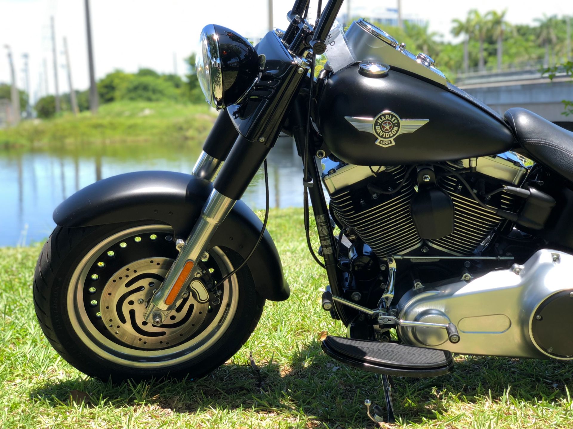2011 Harley-Davidson Softail® Fat Boy® Lo in North Miami Beach, Florida - Photo 22