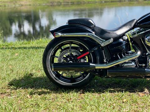 2015 Harley-Davidson Breakout® in North Miami Beach, Florida - Photo 5
